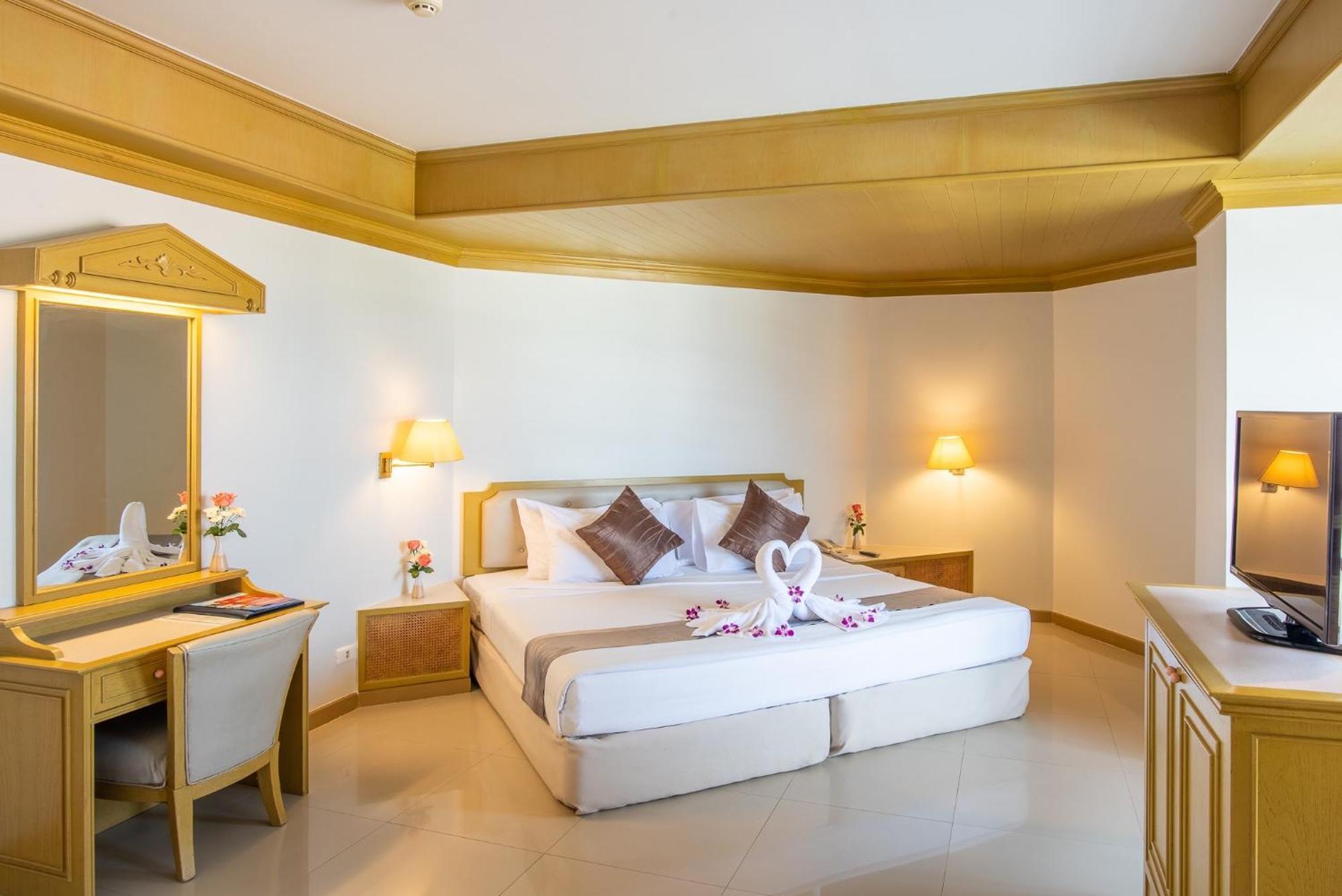 City Beach Resort HHQ Exterior foto