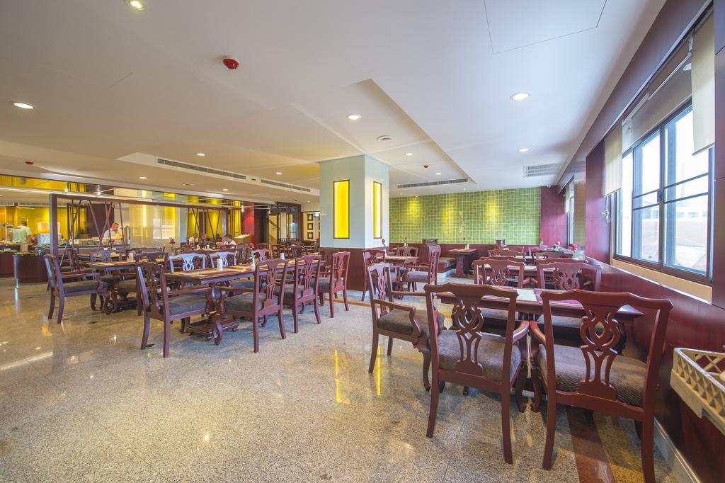 City Beach Resort HHQ Exterior foto